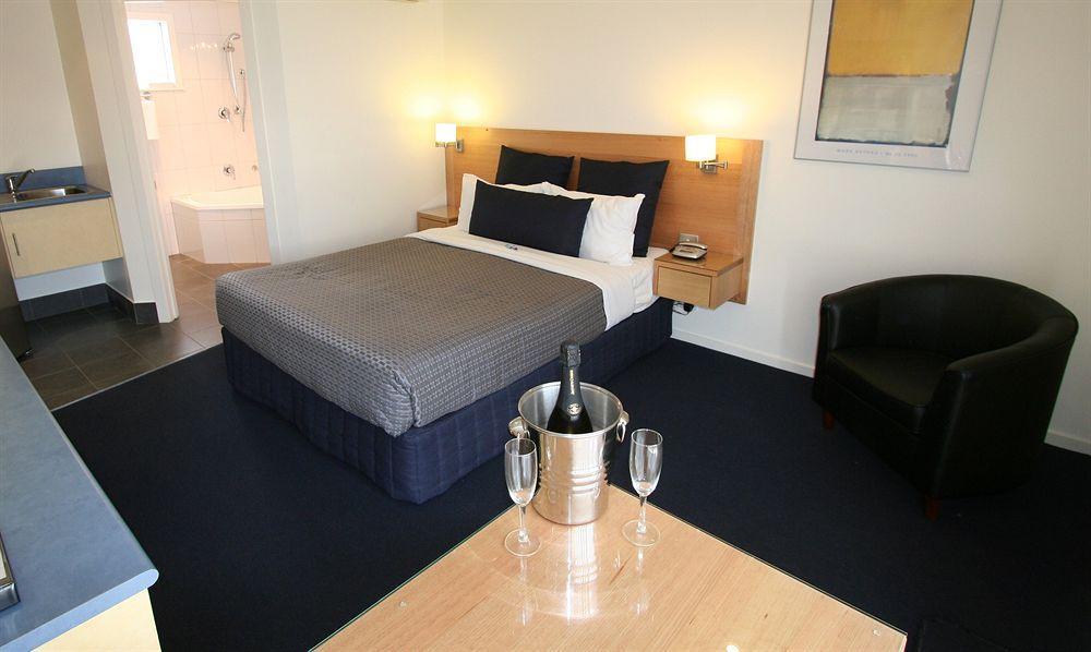 Hamilton Townhouse Motel Экстерьер фото