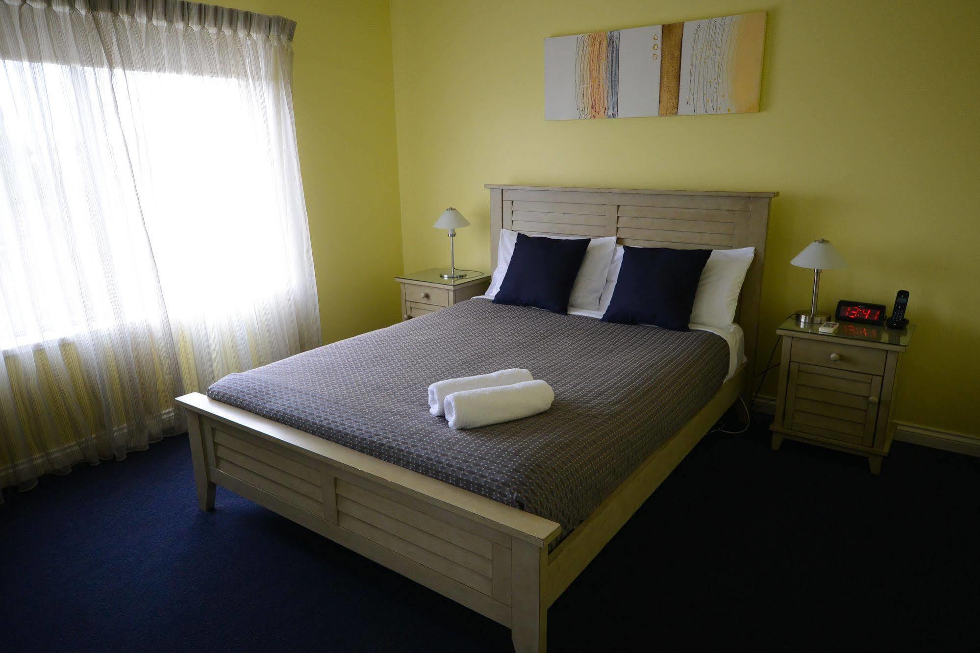Hamilton Townhouse Motel Экстерьер фото